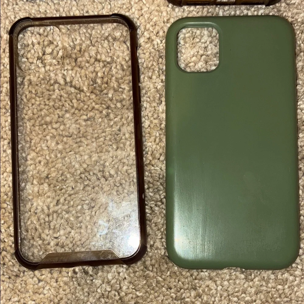 Assorted Phone Cases Set - Picture 5 of 5